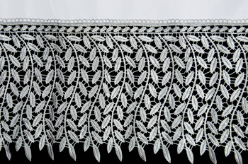 Gipiura 28 cm. szara