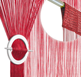 Czerwona gotowa firanka makaron z delikatnych dekoracyjnych błyszczących sznurków 100 x 200 cm