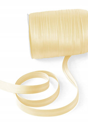 Kremowa lamówka dekoracyjna atłasowa do obszywania tkanin szer.15 mm krążek 130 mb