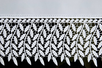 Gipiura 20 cm. biała