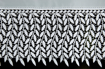 Gipiura 28 cm. biała