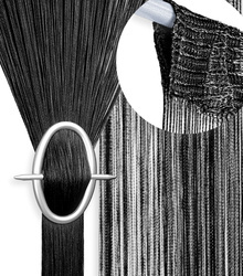 Gotowa firanka makaron z delikatnych sznurków w kolorze czarnym 300 x 250 cm