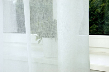 Biała cienka przezroczysta firanka tkanina na metry batyst płócienny gładki splot wys. 300 cm